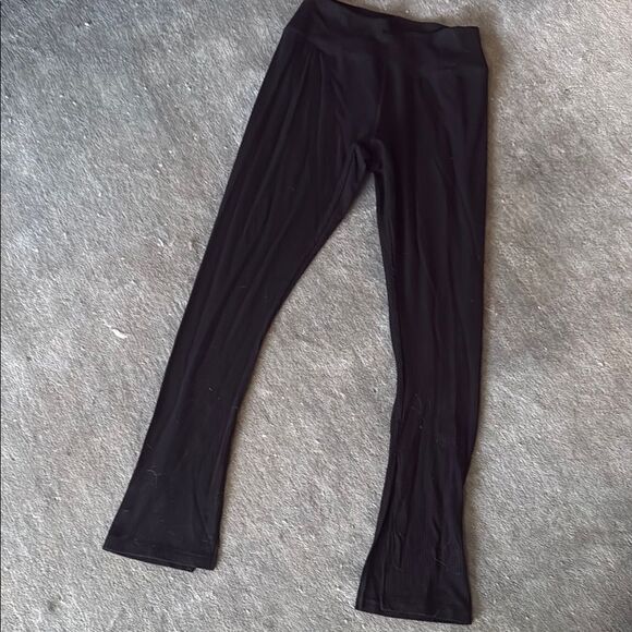 Year of Ours Black Ribbed Leggings - Long Pants - Front Slit - Like New - Medium - Picture 1 of 3
